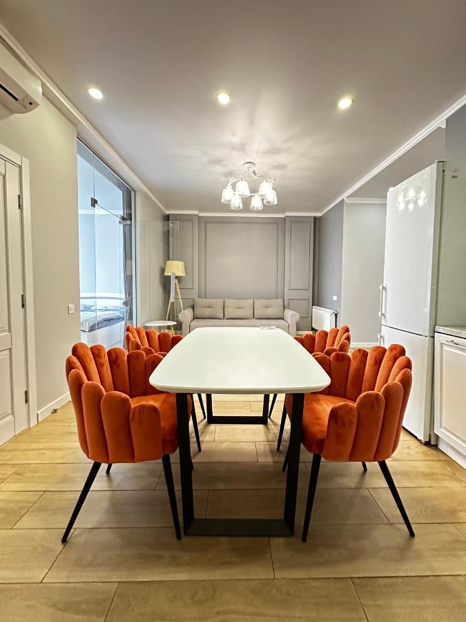Gagarin Plaza Stylish Apartment Odesa Exterior foto