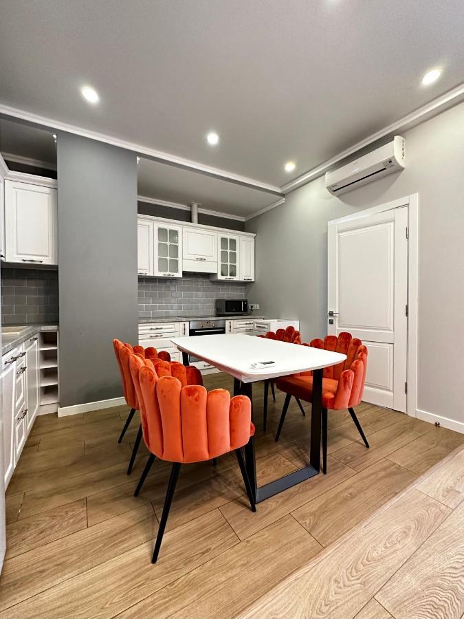 Gagarin Plaza Stylish Apartment Odesa Exterior foto
