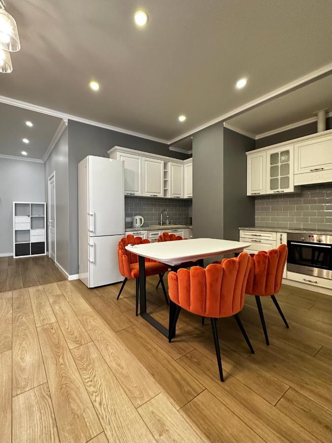 Gagarin Plaza Stylish Apartment Odesa Exterior foto