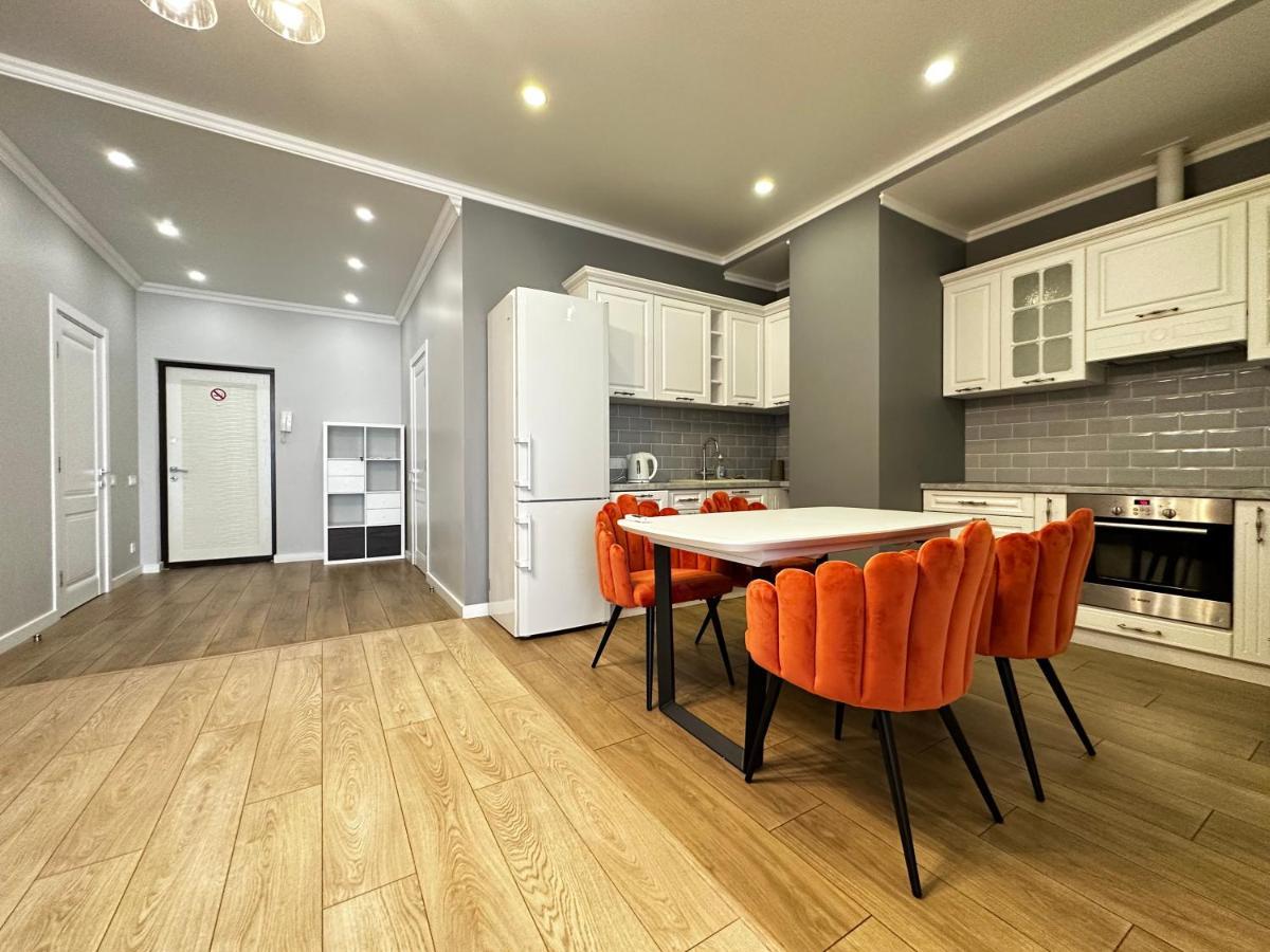 Gagarin Plaza Stylish Apartment Odesa Exterior foto